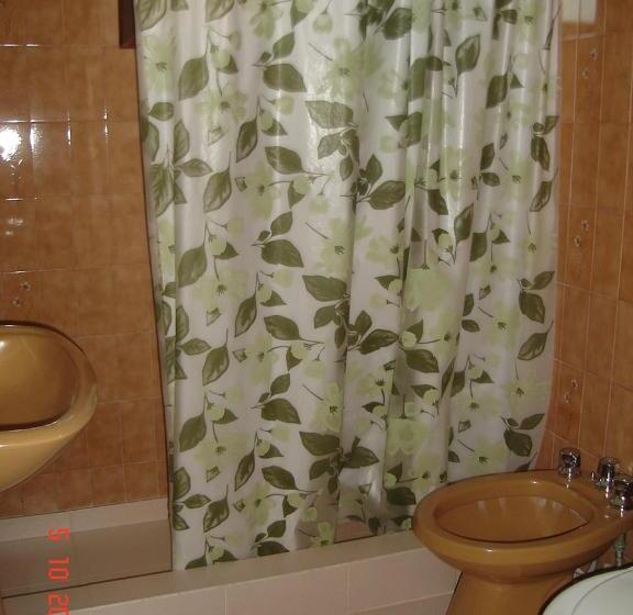 베이직 3인 룸, Apolo