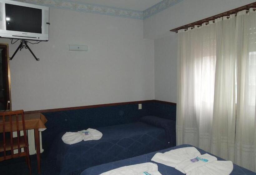 베이직 3인 룸, Apolo