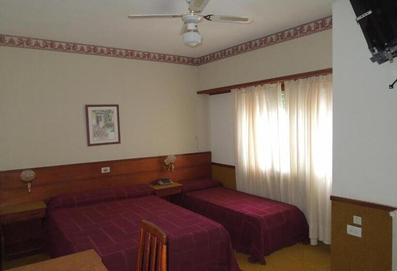 베이직 3인 룸, Apolo