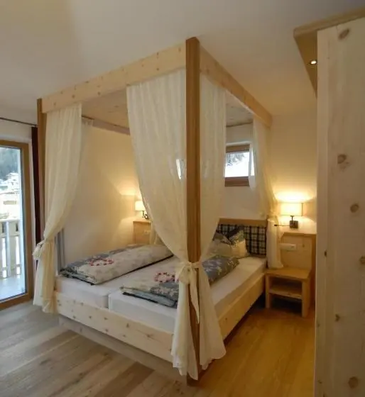 Huoneisto 2 Makuuhuonetta Parveke, Mühlerhof