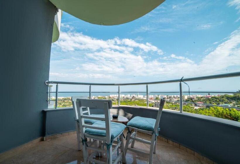 חדר דלוקס עם מרפסת נוף לים, Tek Han Kumkuyu