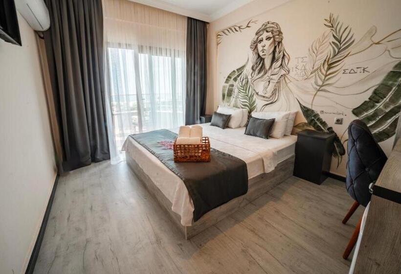 חדר דלוקס עם מרפסת נוף לים, Tek Han Kumkuyu