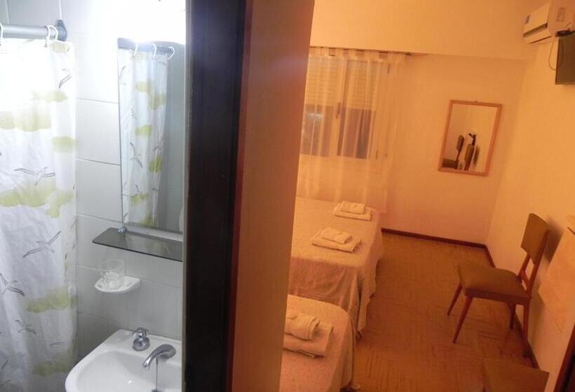 标准三人间, Tritones