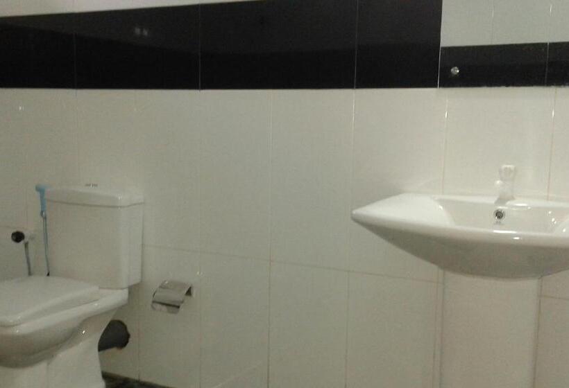 חדר אקונומי, Willpattu Wild Watch