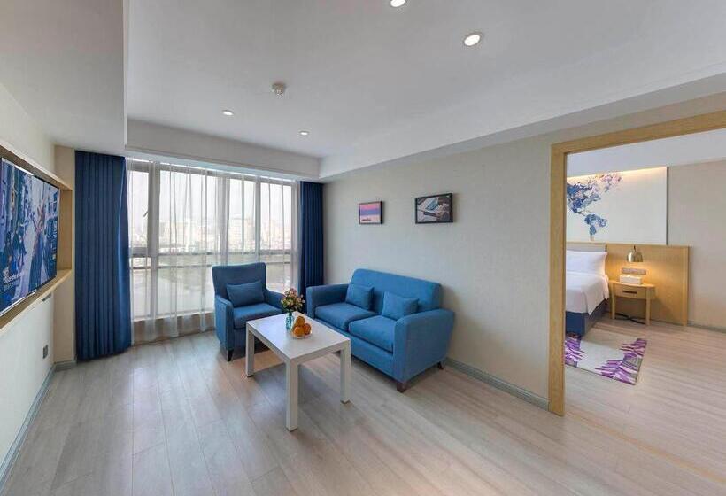 Люкс с Видом, Kyriad Marvelous Hotel Qingyuan City Square