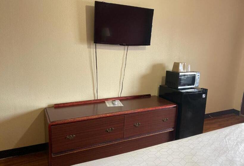 Номер Стандарт 2 Двуспальные Кровати, Dollar Save Inn