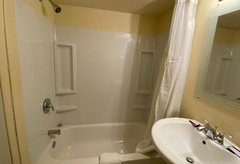 Номер Стандарт, Dollar Save Inn