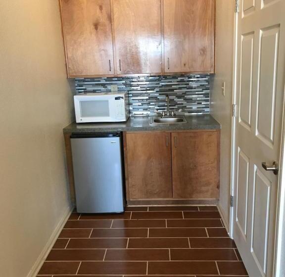 Номер Стандарт, High Five Inn