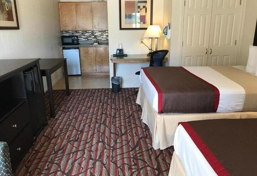 Номер Стандарт, High Five Inn