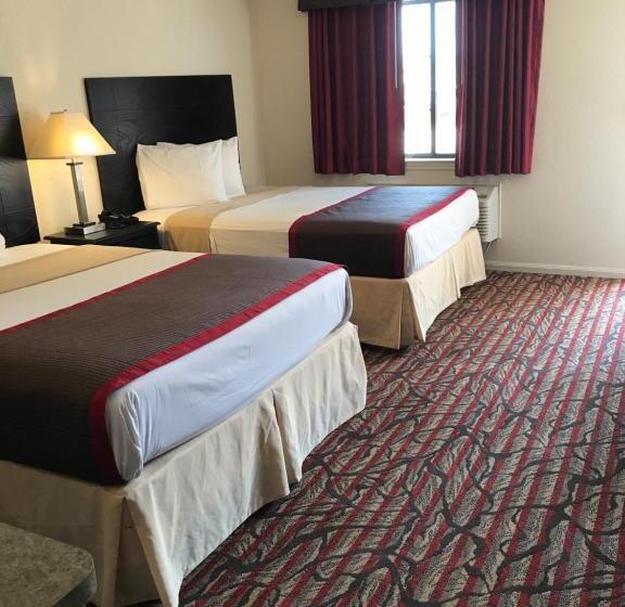 Номер Стандарт, High Five Inn