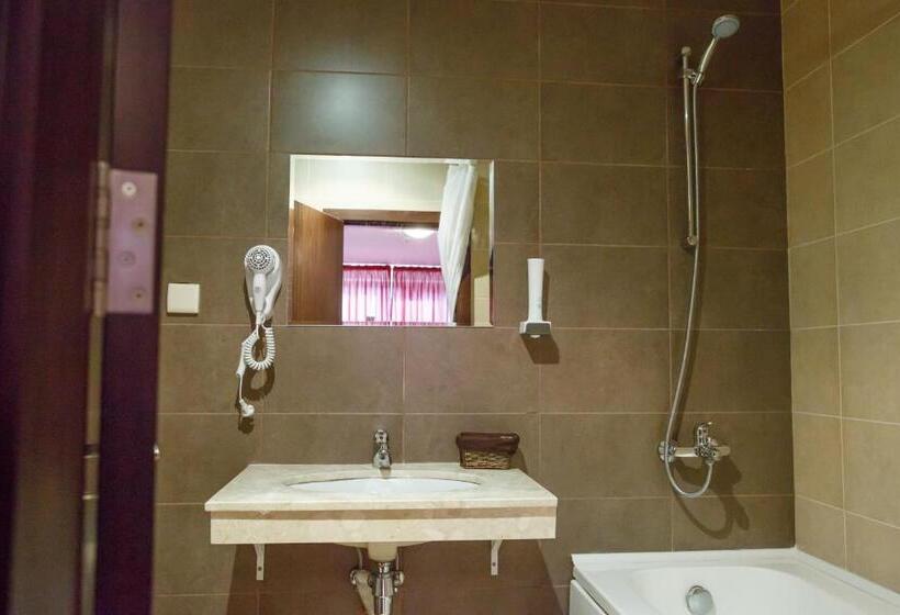 带2个卧室的公寓, Mountain Paradise By The Walnut Trees Free Wellness