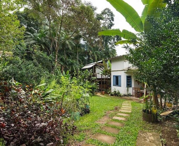 سوئیت با بالکن, Hospedaria Lar Sagrado Arco íris