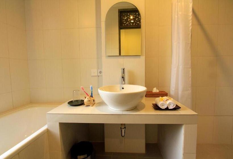 חדר סופריור, Inang Villa