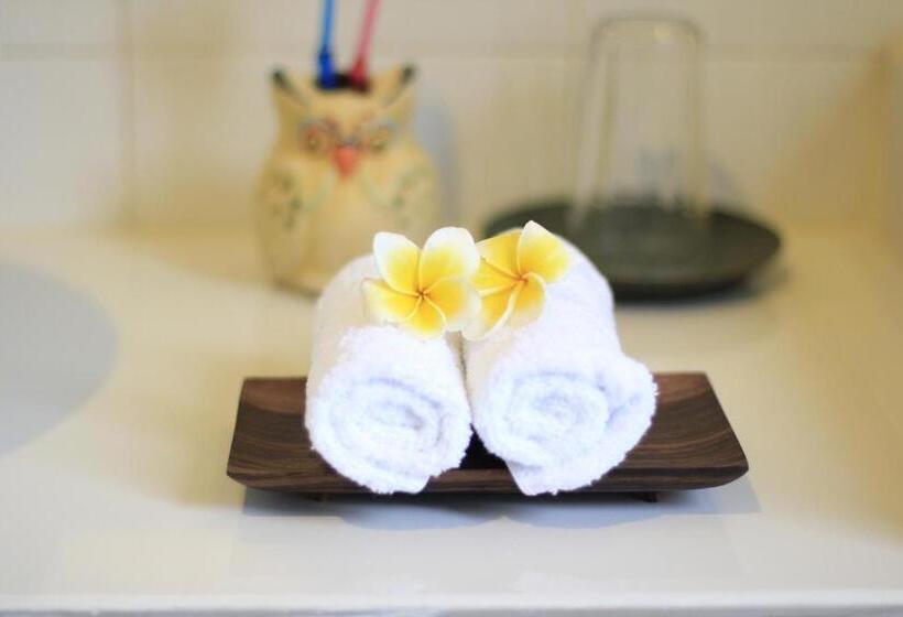 סוויטה דלוקס, Inang Villa