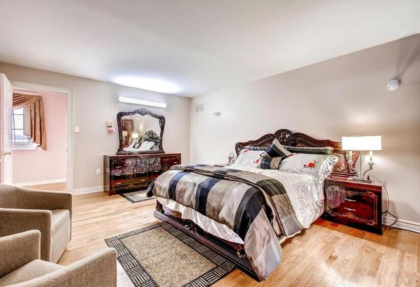 Casa 1 Dormitori, White House Canada