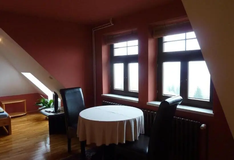 Classic-studio, Pension Ayky