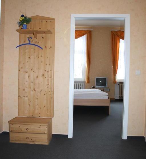 Номер Стандарт, Pension Zum Engel