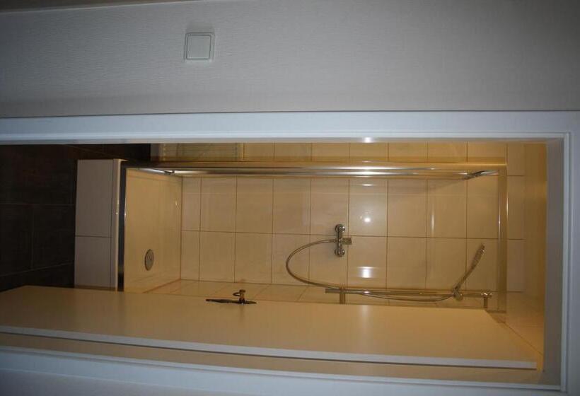 Номер Стандарт Индивидуальный, Pension Zum Engel