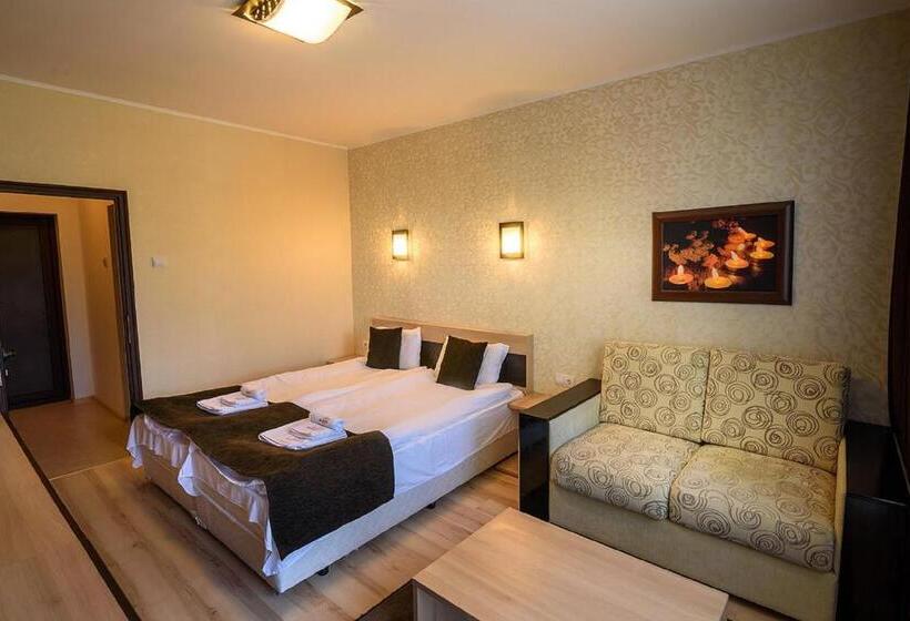 חדר סטנדרט, Complex Jitari