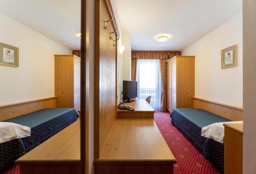 スタンダードシングルルーム, Sport Hotel Cristal