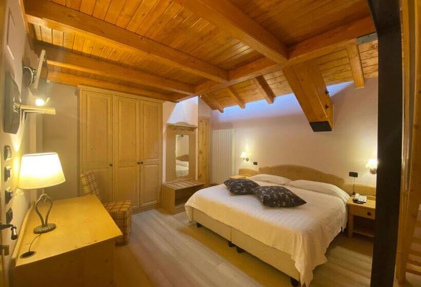 غرفة قياسية ثلاثية, Principessa Giovanna Boutique Chalet