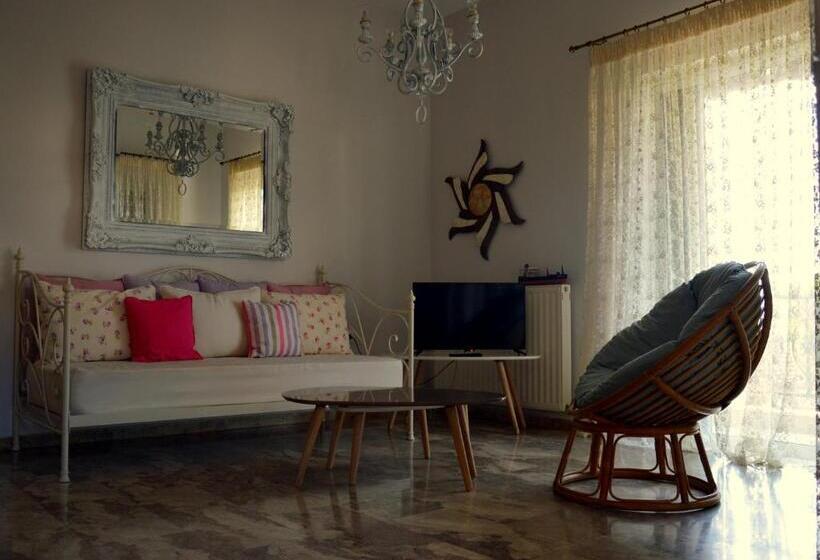 デラックスの4人部屋, Ammos Luxury Suites