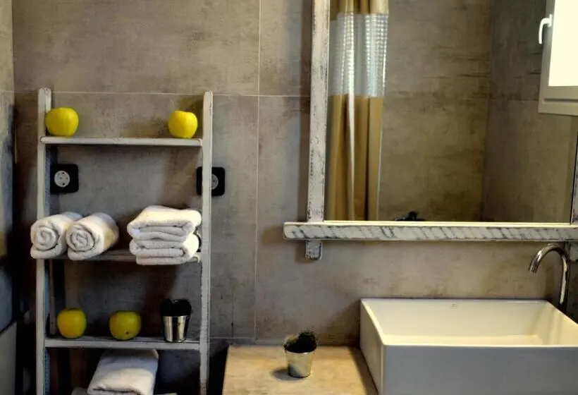 Huoneisto 1 Makuuhuone Merinäkymä, Ammos Luxury Suites
