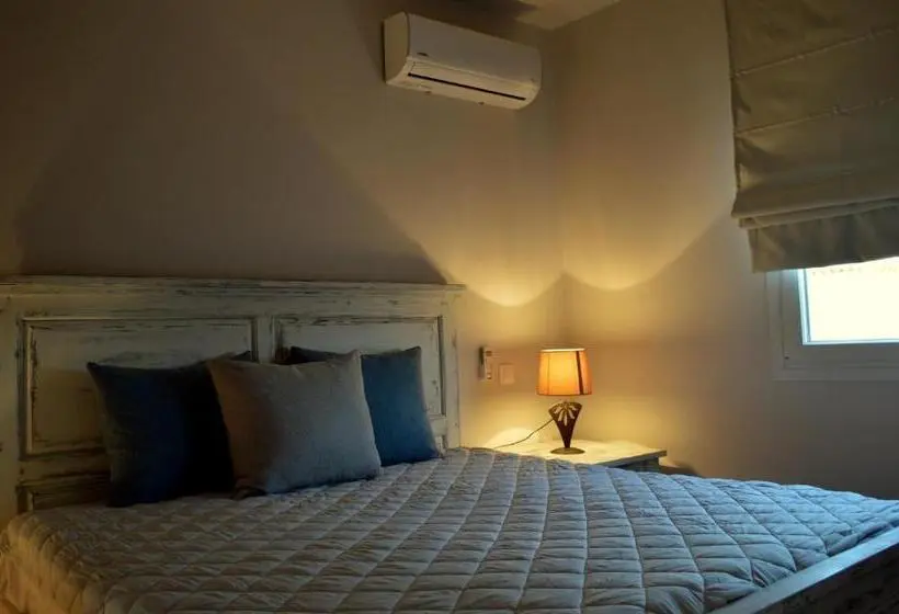 Huoneisto 1 Makuuhuone Merinäkymä, Ammos Luxury Suites