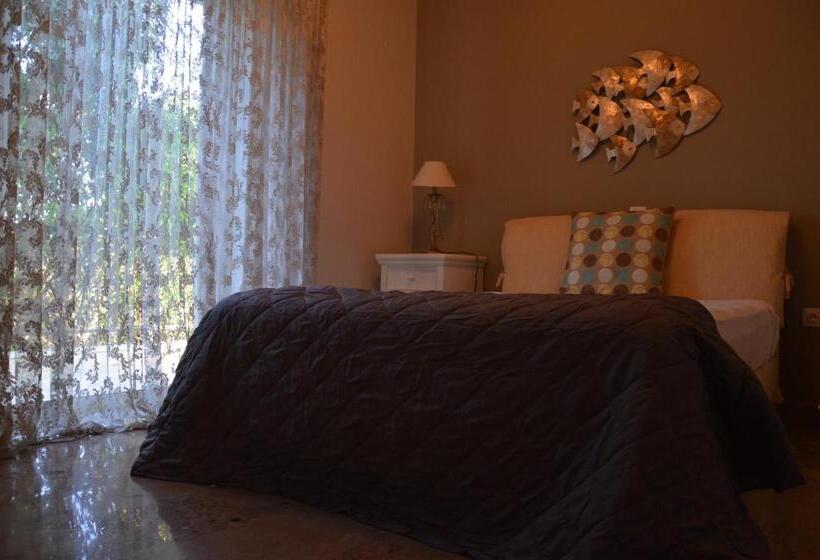 デラックスの4人部屋, Ammos Luxury Suites