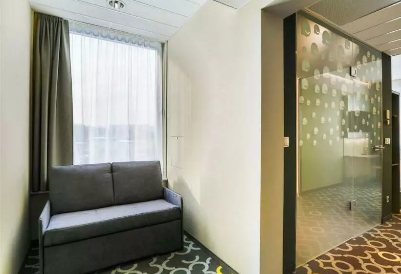 Perhehuone, Qubus Hotel żory