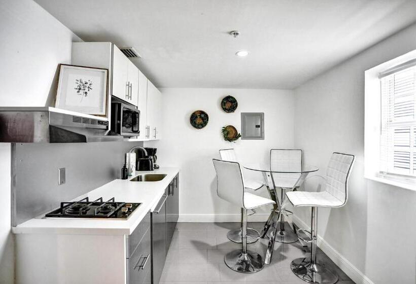 高级两卧套房, Belleza