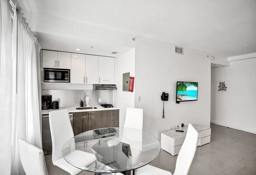 家庭套房, Belleza