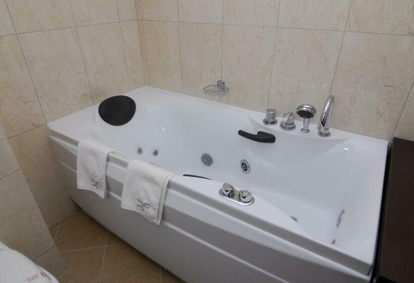 جناح غرفتين نوم, Casa Iris Hotel & Restaurant