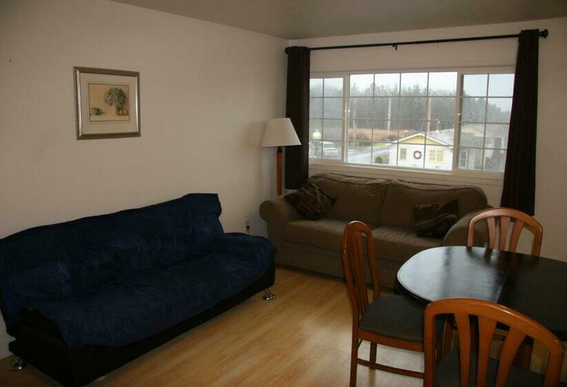 キングサイズベッドのスイートルーム, Coastal Inn And Suites