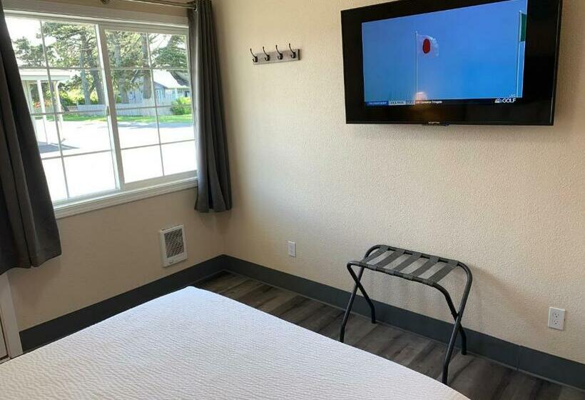 スタンダードスタジオ, Coastal Inn And Suites