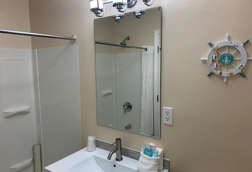 キングサイドベッドのスタンダードワンルーム, Coastal Inn And Suites