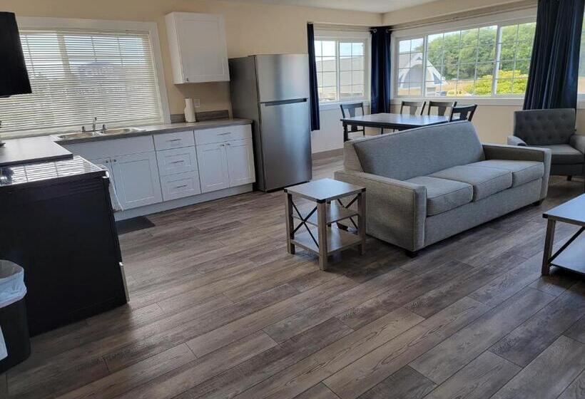 Номер Стандарт, Coastal Inn And Suites