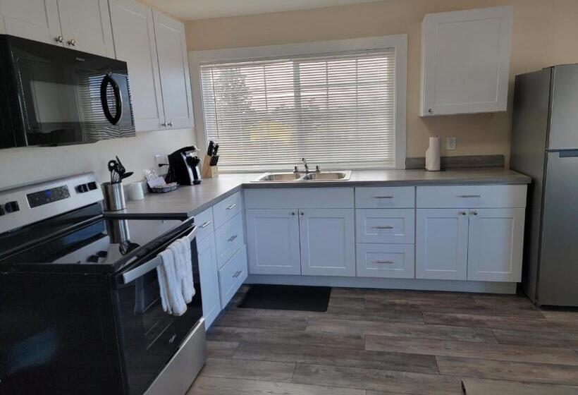 スタンダードルーム, Coastal Inn And Suites