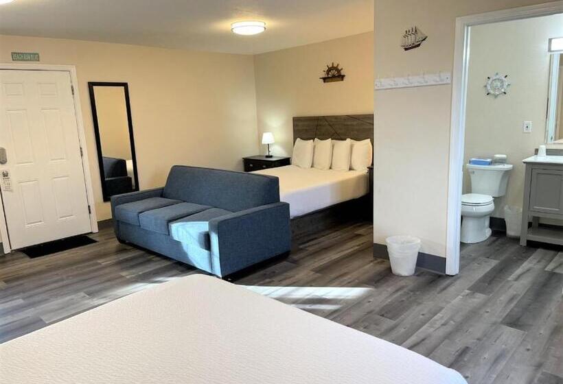 スイート（家族用）, Coastal Inn And Suites