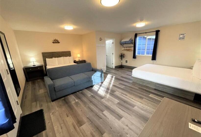 スイート（家族用）, Coastal Inn And Suites