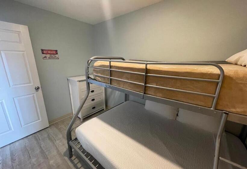 ファミリースイートの２ベッドルーム, Coastal Inn And Suites