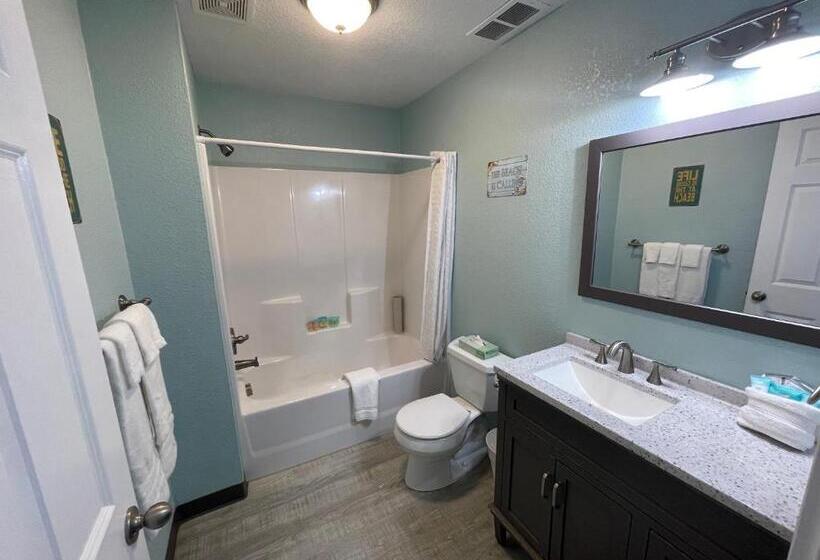 ３ベッドルームスイート, Coastal Inn And Suites