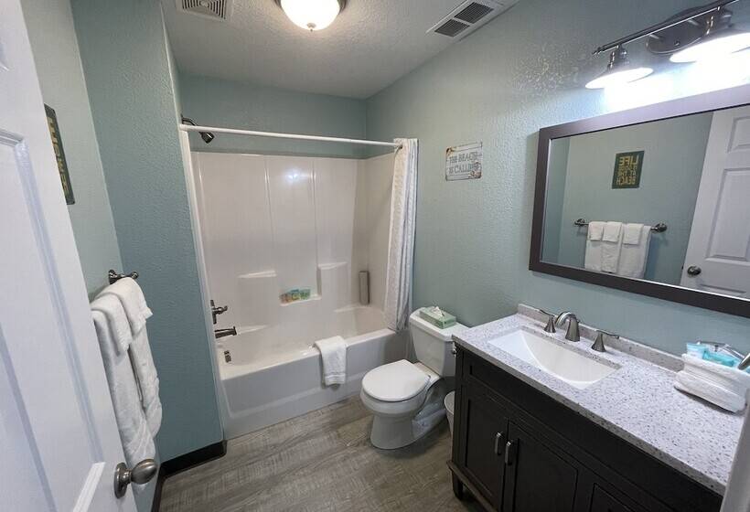 ３ベッドルームスイート, Coastal Inn And Suites