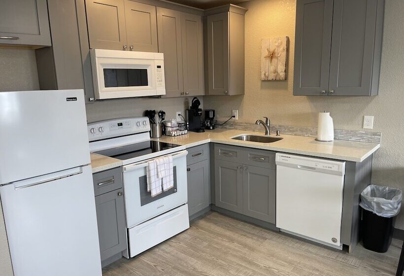 ３ベッドルームスイート, Coastal Inn And Suites