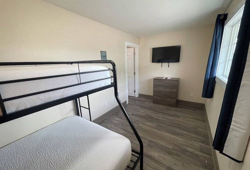 ファミリースイートの２ベッドルーム, Coastal Inn And Suites