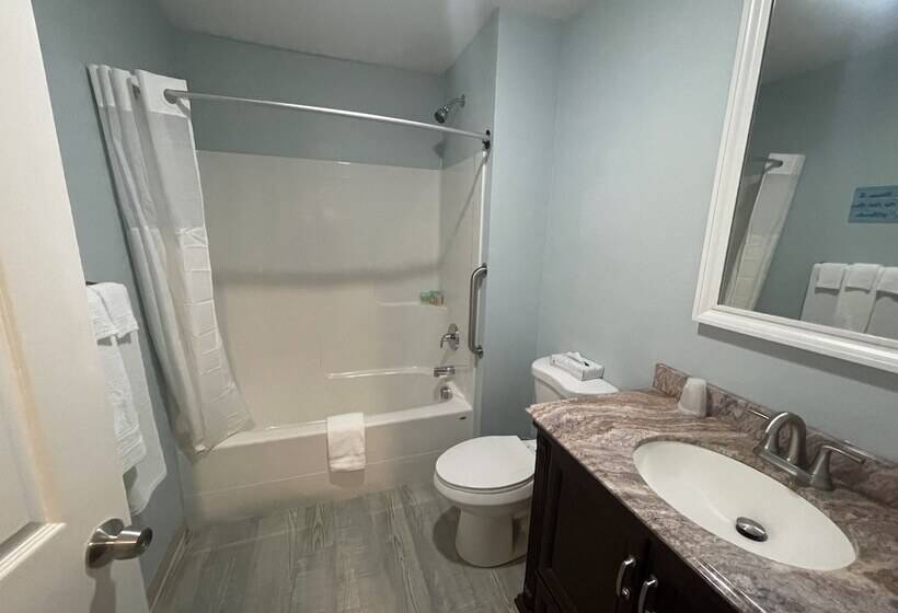 ファミリースイートの２ベッドルーム, Coastal Inn And Suites