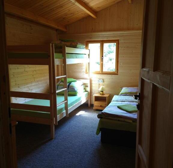 샬레, Dom Wczasowy Pięciu Pomostów I Domki Letniskowe