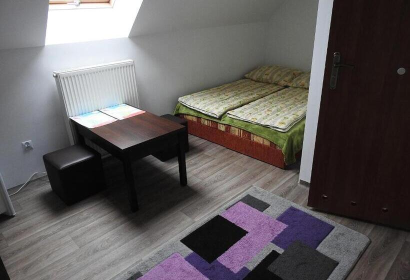 标准间, Dom Wczasowy Pięciu Pomostów I Domki Letniskowe