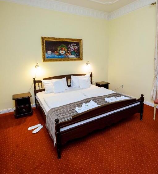 スタンダードルーム, Dwor Sojki