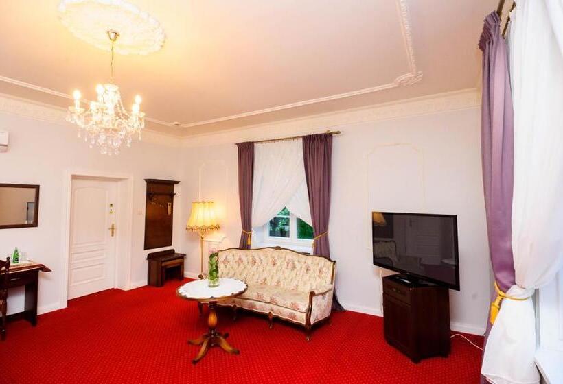 1ベッドルームアパートメント, Dwor Sojki